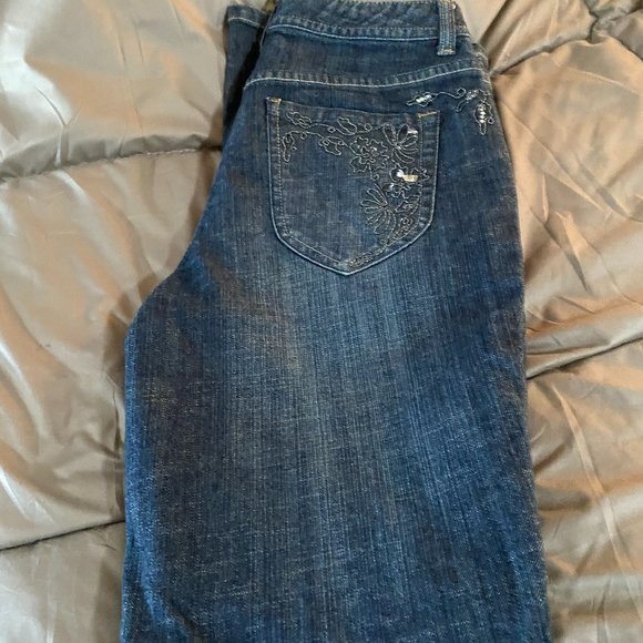 Chicos Platinum Jeans with Fancy Pockets~sz 0 - Picture 10 of 11
